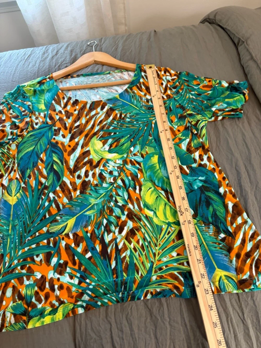 Attitudes by Renee Tropical Jersey Knit Two Piece Set. Size LP. - Picture 12 of 16